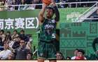 轰32+12后又砍43+8！CBA又一顶级小外援诞生，能否率队再创奇迹？