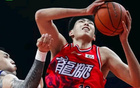 广州93-85山东，郭艾伦伤退，徐昕17+10+4帽，克里斯22+16